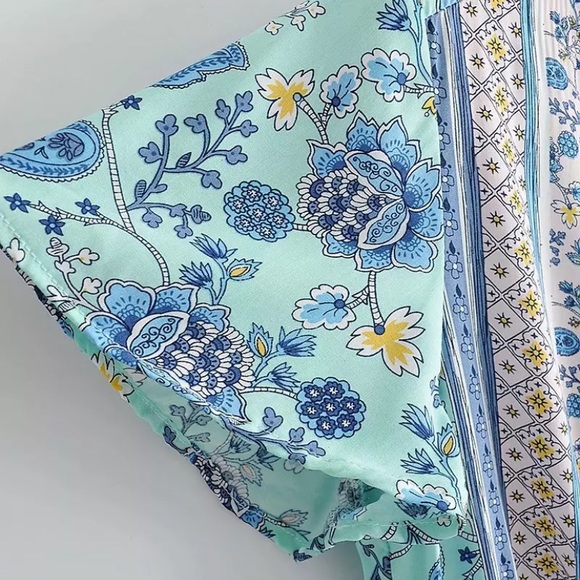 Boho Blue Floral Paisley Short Sleeve Ruffle Dress - Picture 6 of 9